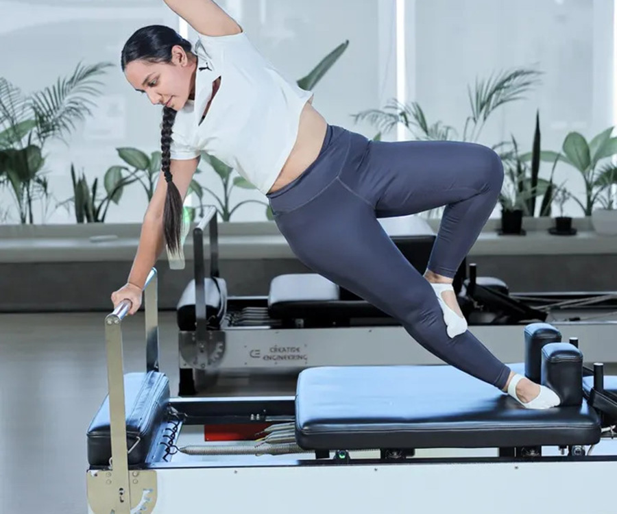 Pilates Reformer With Tower